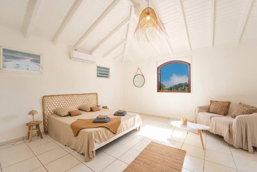 Spacieuse Villa Corossol Avec Piscine Et Jeux Exterieurs Le Gosier  Zewnętrze zdjęcie