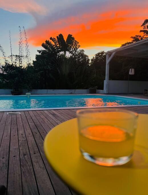 Spacieuse Villa Corossol Avec Piscine Et Jeux Exterieurs Le Gosier  Zewnętrze zdjęcie